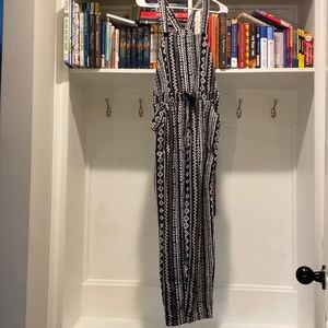 Fabkids black off white patterned overalls